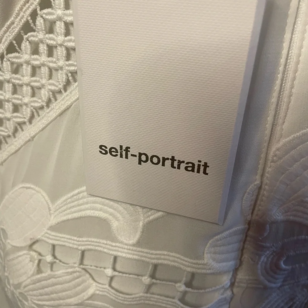 NWT Self-Portrait White Embroidered Dress. Sz 6 - Picture 8 of 11